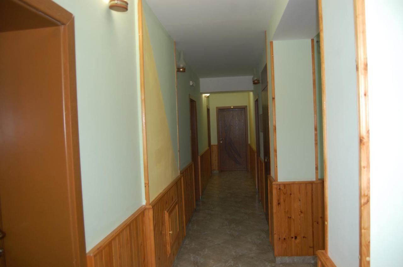 Хотел Варненци Laki Esterno foto
